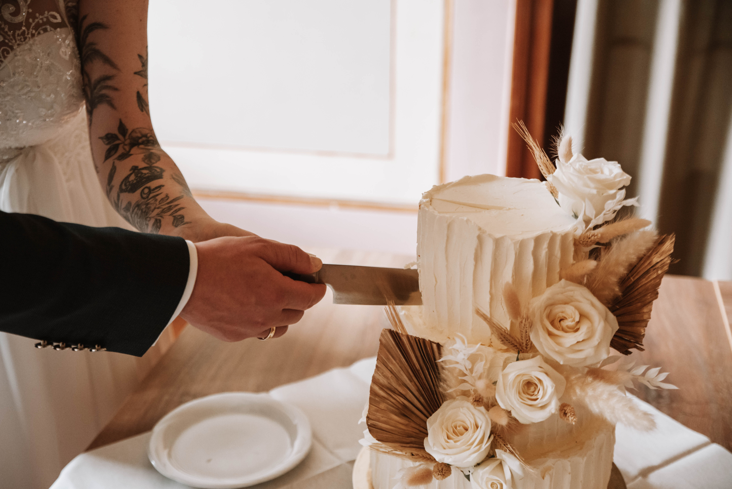 Hochzeitstortenanschnitt